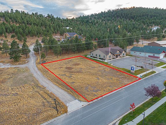 2nd image of 2275 Deerfield Ln