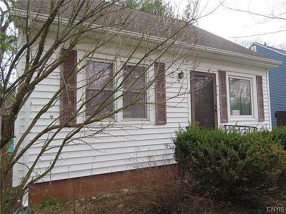 2nd image of 414 Quentin Rd