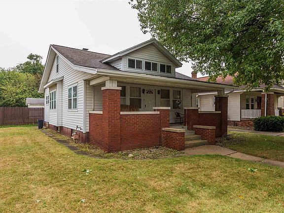 2nd image of 1326 E Ewing Ave