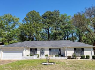 2044 Elkmont Rd, Memphis, TN 38116