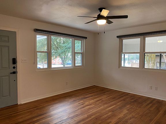 3rd image of 102 W 4th Ave