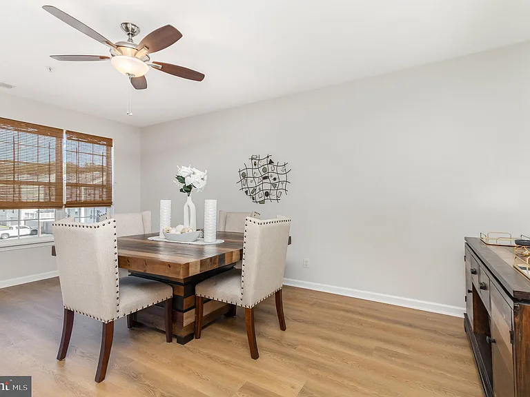 1650 Mohegan Dr #H — Photo 8