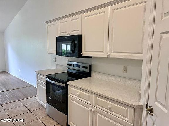 4th image of 2115 India Palm Dr