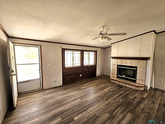2nd image of 2409 Louisiana St