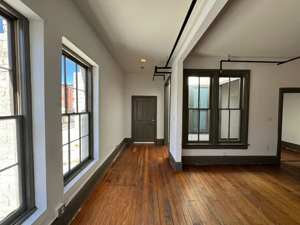 1100 Hull Street Apartments