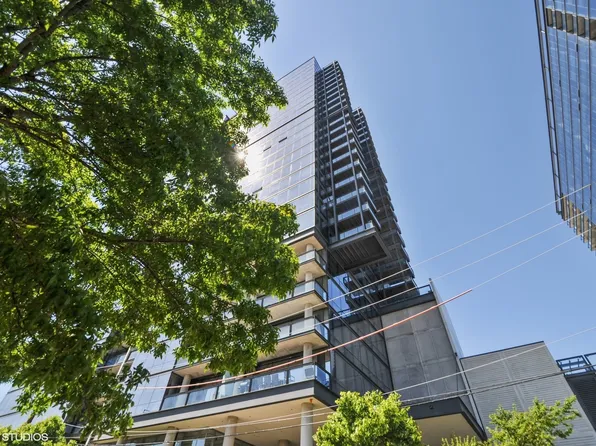 860 W Blackhawk St Unit 301, Chicago, IL 60642