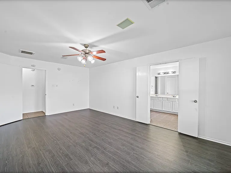 7207 Highland Oak Ct — Photo 16