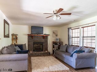 16638 Logan Cave Rd, Siloam springs, AR 72761