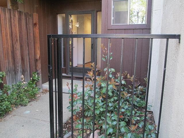 1st image of 1076 Colorado Pl