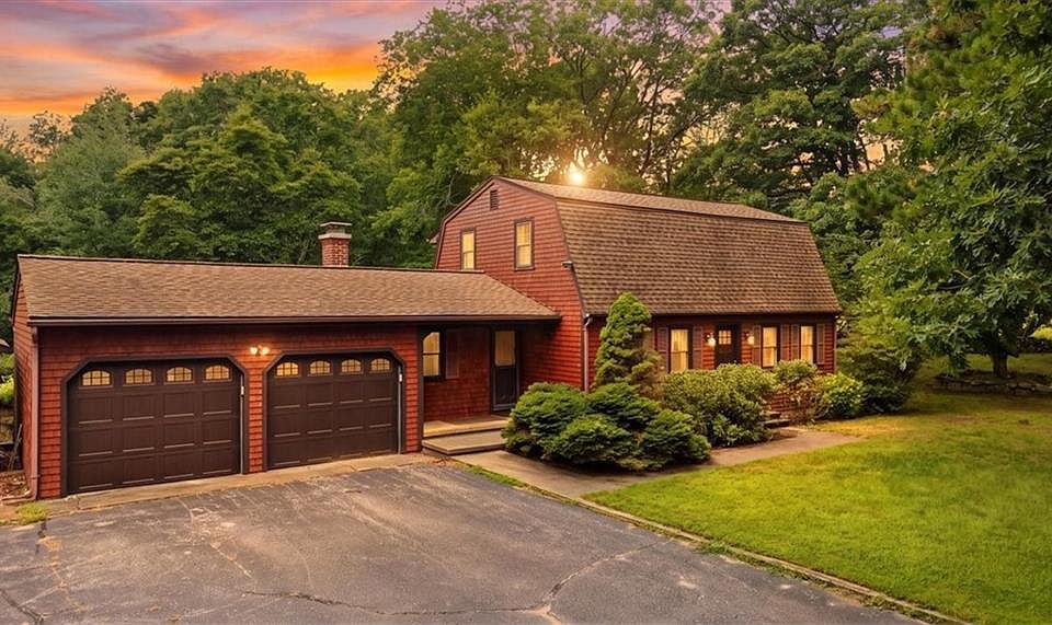 1st image of 346 Hillsdale Rd