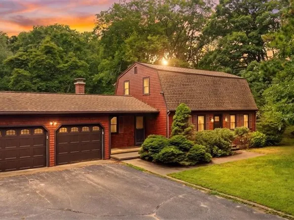 346 Hillsdale Rd, Richmond, RI 02892