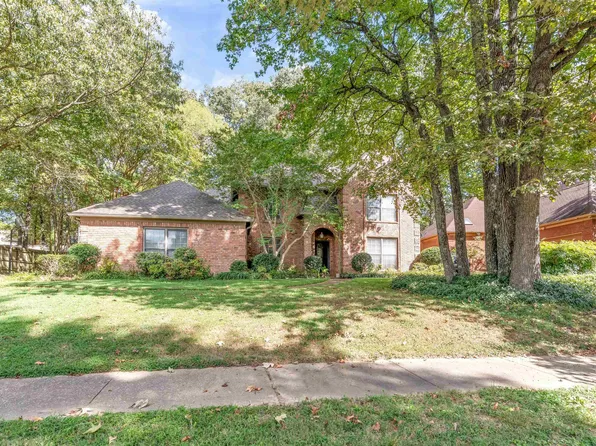 1520 Wood Farms Dr, Cordova, TN 38016