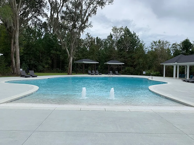 193 Ainsdale Dr — Photo 12