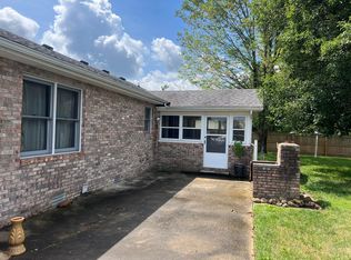 4534 Hackberry Dr, Columbus, IN 47201
