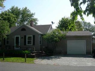 2135 N Elm St, Columbus, IN 47201