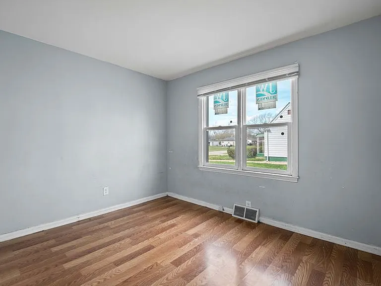 4049 Williams St — Photo 7