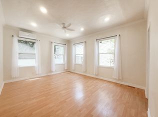 229 S Tower Dr APT F, Beverly Hills, CA 90211