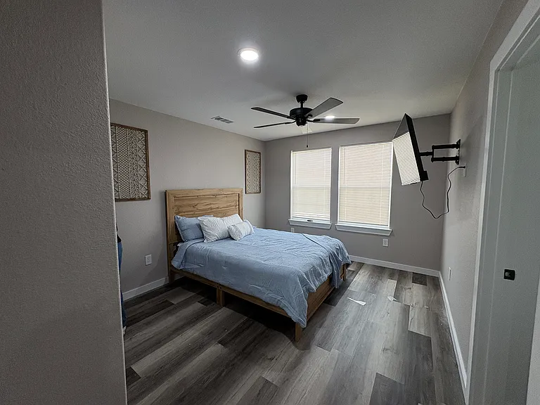 2020 Bagby Ave #A — Photo 1