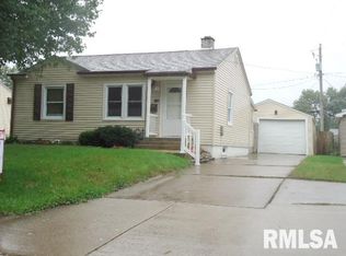 3210 25th St, Rock Island, IL