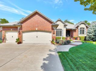 8214 W Meadow Pass, Wichita, KS 67205