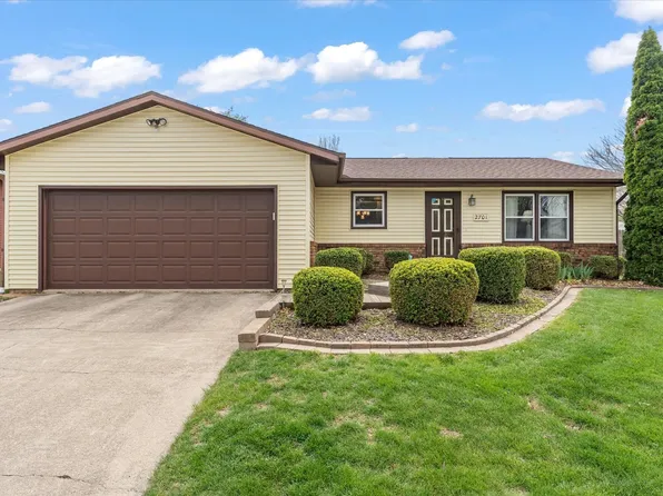 2701 Hathaway Dr, Champaign, IL 61821