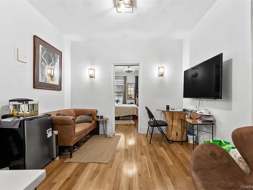 228 W 17th St New York NY | Zillow