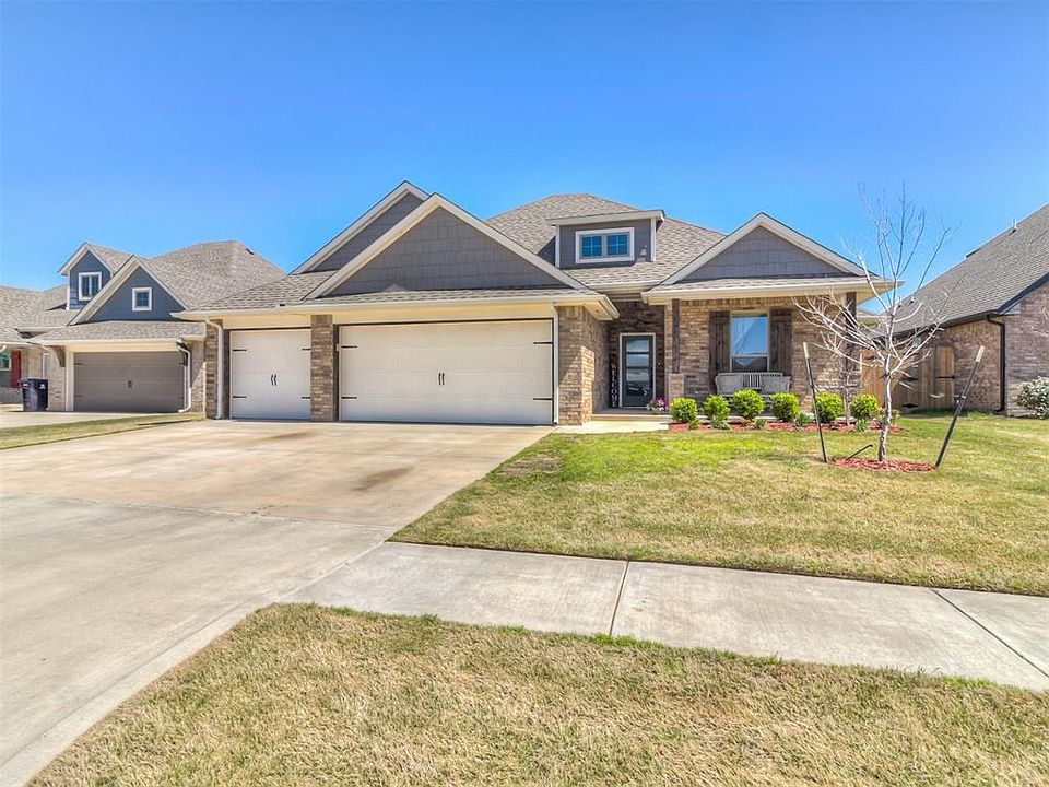 1st image of 11824 Loren Brook Ln