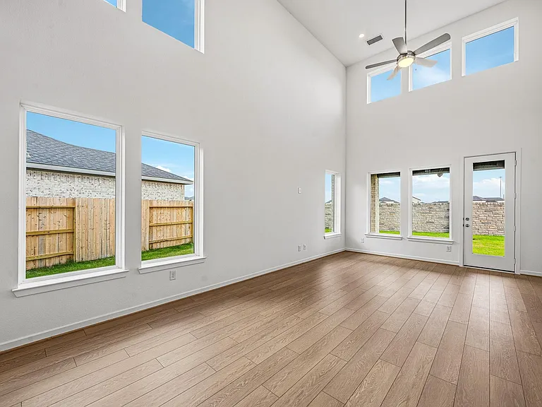 22135 Rangemore Dr — Photo 11