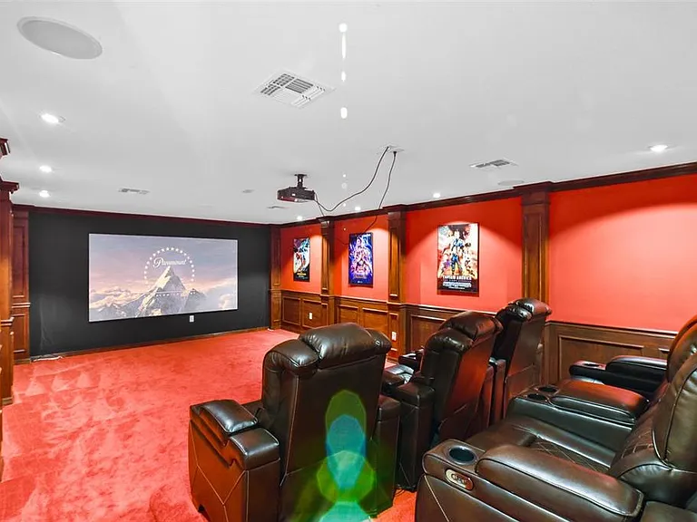 410 Sauvignon Way — Photo 31