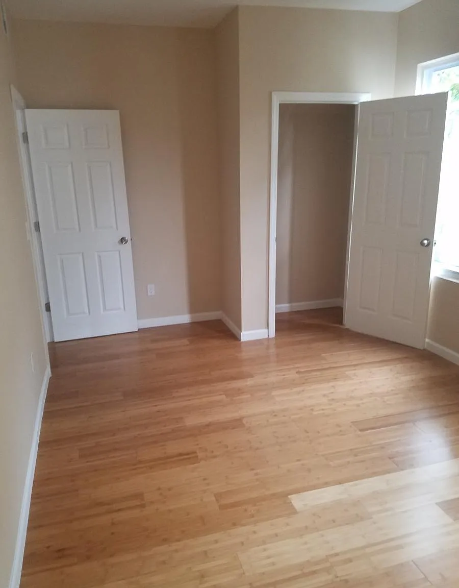 3 bed, 4356 sqft, $2,300 — Photo 4