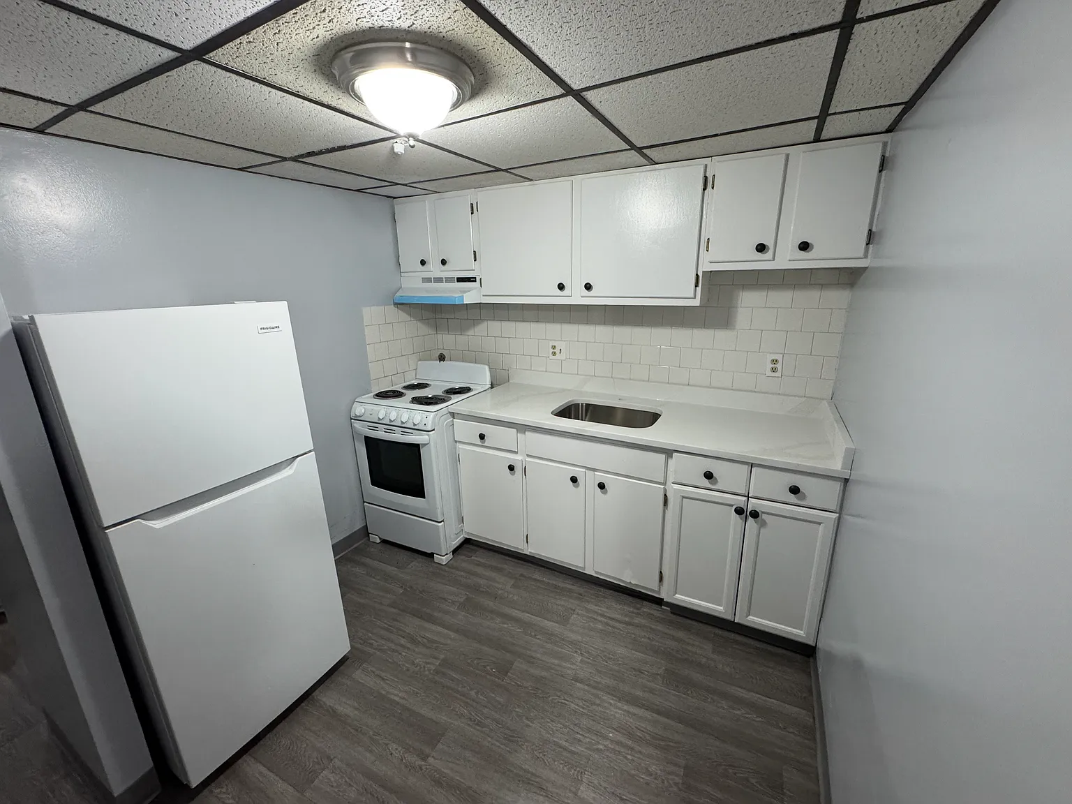 2 bed, $2,600 — Photo 2