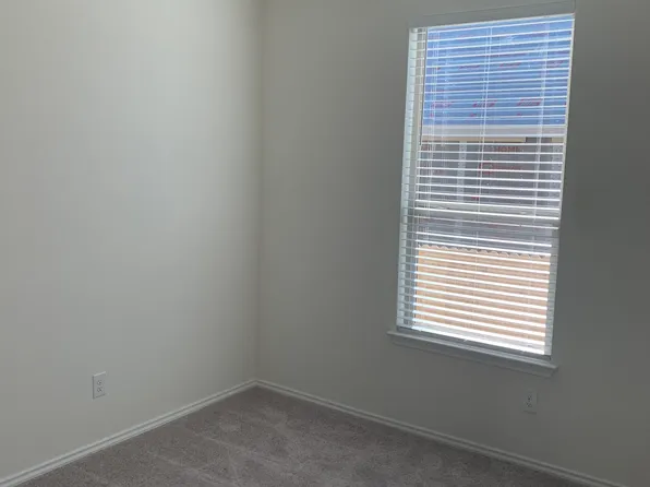 1112 Gwen Ln, Georgetown, TX 78626