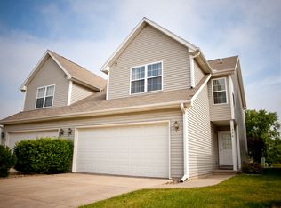 1208 Riviera Dr, Bloomington, IL 61701