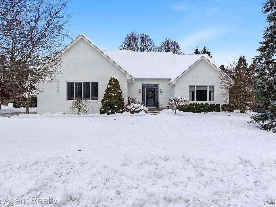 1st image of 2239 Regency Hills Dr