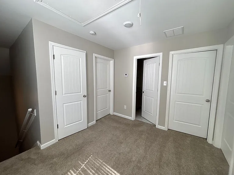 10151 Sterling Ridge Dr — Photo 15