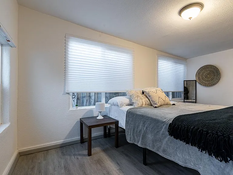 221 Girard Blvd SE #2 — Photo 11