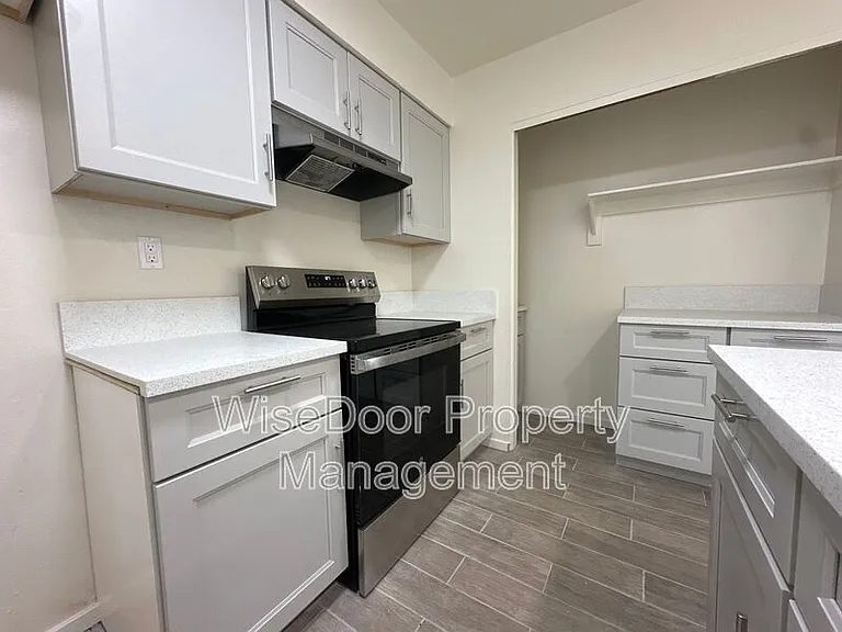 3404 20th St #1 — Photo 9