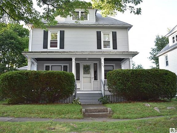2nd image of 337 Van Buren St