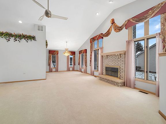 5th image of 18206 Pheasant Lake Dr