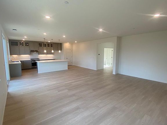 5th image of 15300 Barbara Terry St