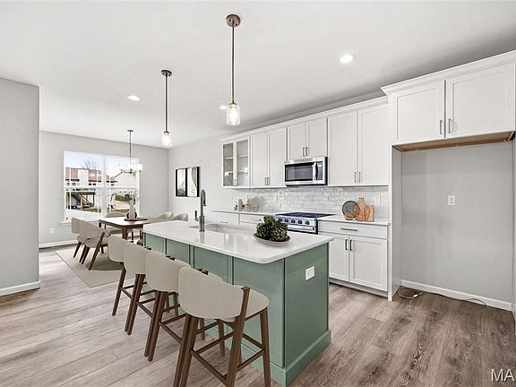 4th image of 41 Pheasant Ring Dr