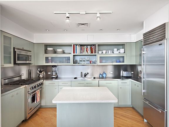 3rd image of 62 Cooper Sq APT 12C