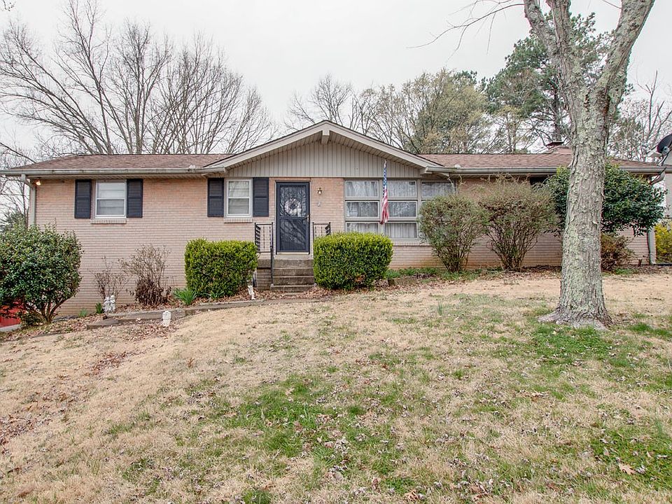 1st image of 2617 Edge O Lake Dr