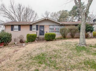 2617 Edge O Lake Dr, Nashville, TN 37217