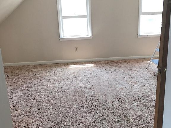 5th image of 152 David Ave #2