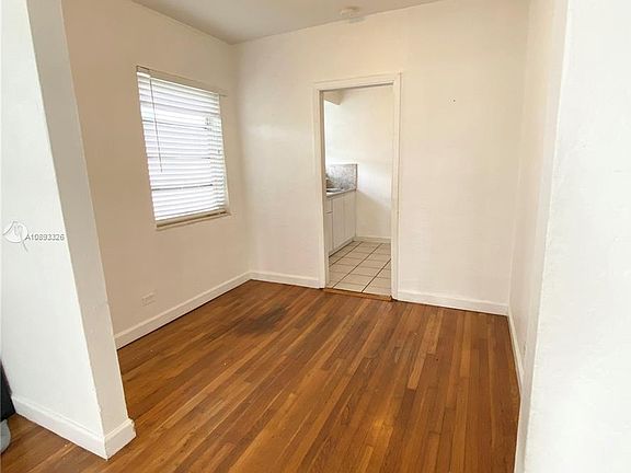 2nd image of 1750 Normandy Dr APT 3
