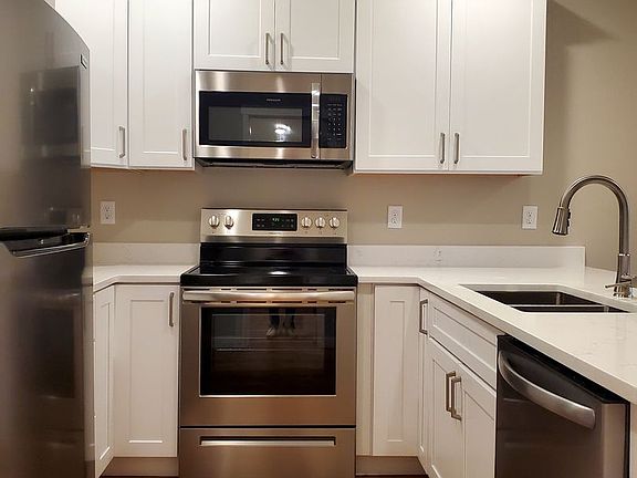 2nd image of 2913 N 14th St #B