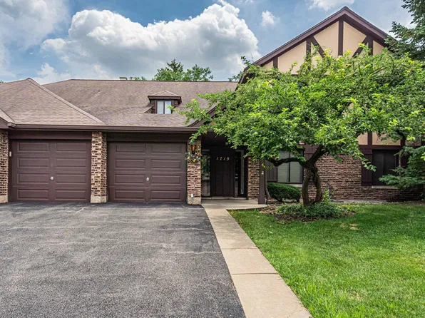 1719 Lakecliffe Dr APT C, Wheaton, IL 60189