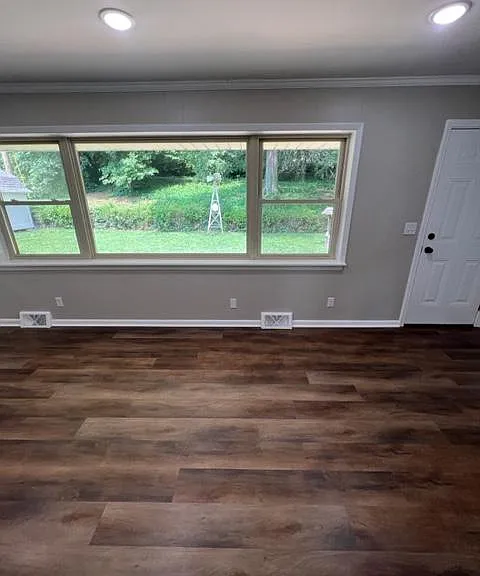 920 Brown St — Photo 5