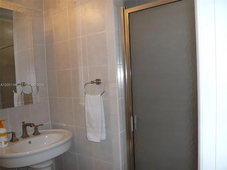 3300 N Surf Rd #9A — Photo 11